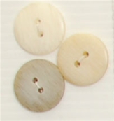 Bouton 2 trous (Plastique - Beige - 15 mm)